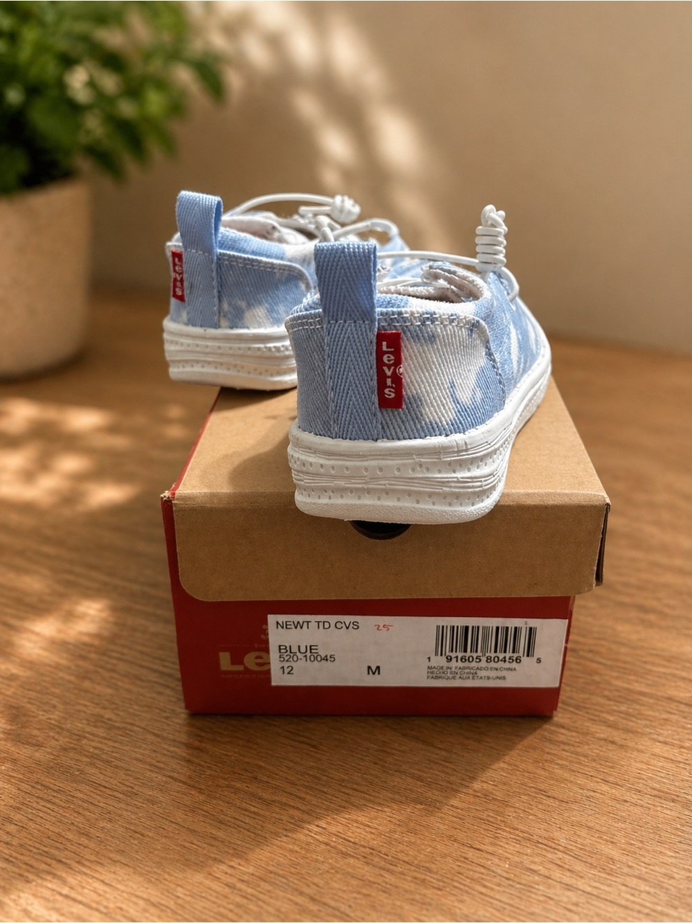 Levi's Light Blue Canvas Kids Slip-On Sneakers - Picture 3 of 3
